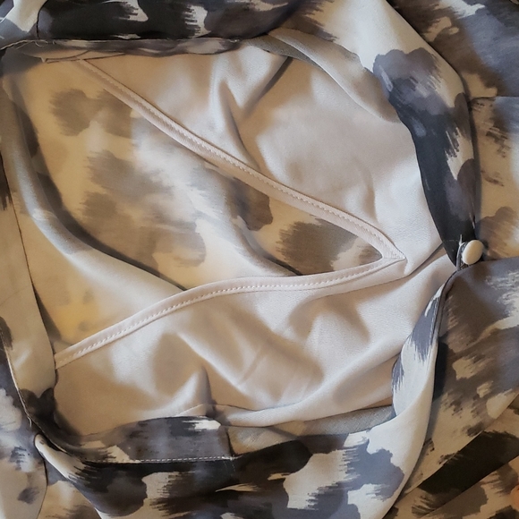 H&M blouse - Picture 6 of 6